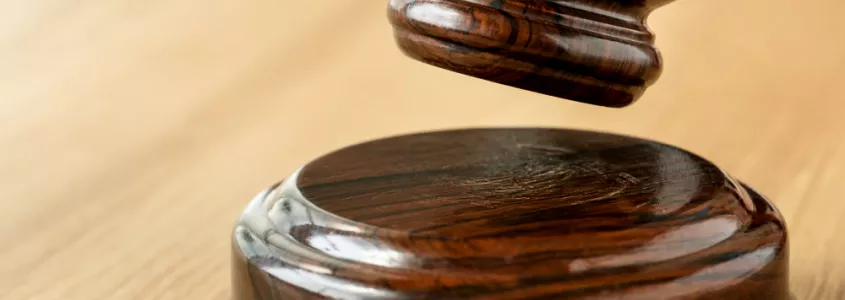 ¿Tienes que pagar las costas de un juicio si otro heredero se niega a repartir la herencia?