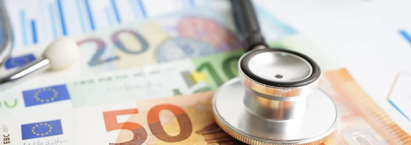 Is it discriminatory to reduce the performance-related bonus whilst an employee is on sick leave?