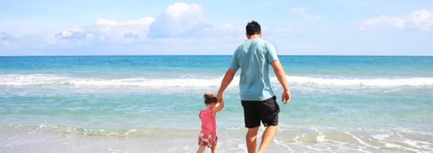 Me voy de viaje ¿puedo llevarme a mi hijo sin decirle a dónde a su padre?