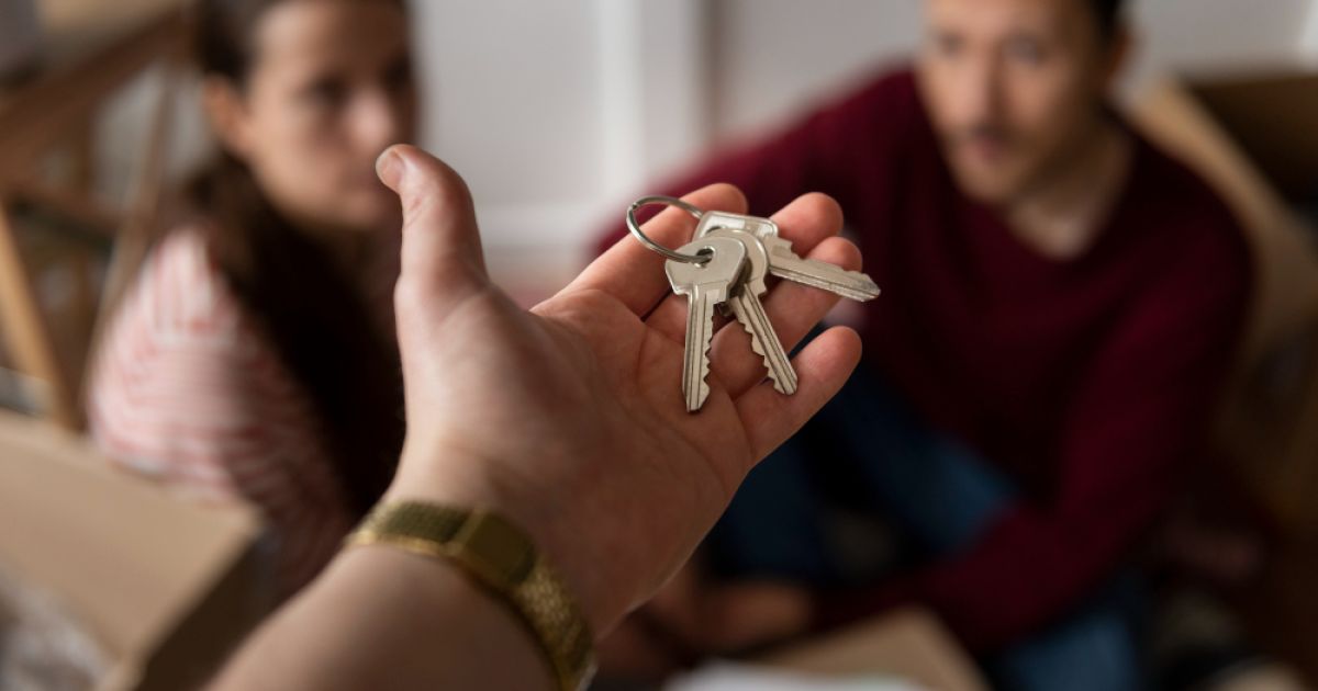 Mi hermano quiere comprar mi parte del piso heredado